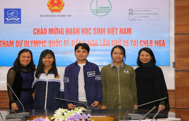Nam sinh Hà Nội đạt Huy chương bạc Olympic Tiếng Nga quốc tế