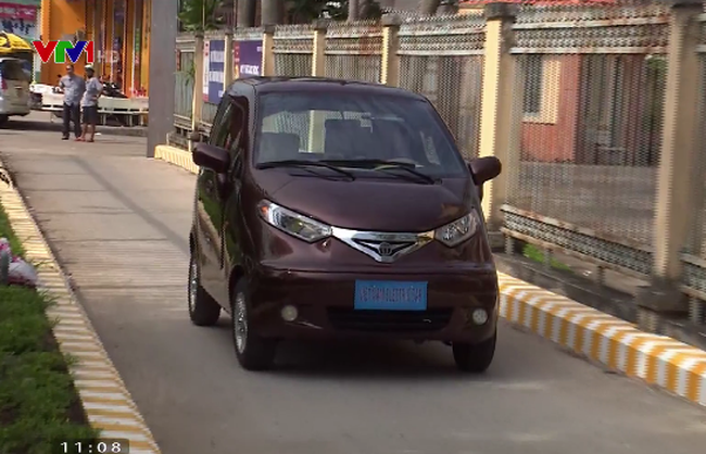“Kỹ sư chân đất” chế tạo thành công ô tô điện Made in Vietnam