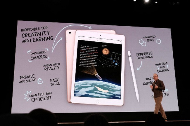 Apple trình làng iPad mới giá siêu rẻ dành cho giáo dục