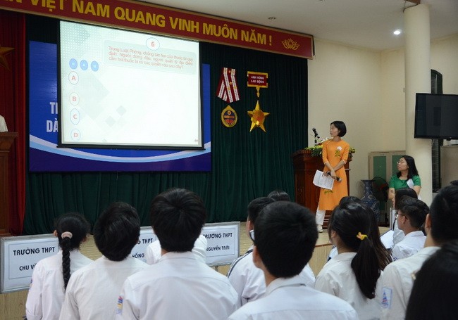 Học sinh Hà Nội hào hứng tham gia cuộc thi tìm hiểu kiến thức pháp luật 