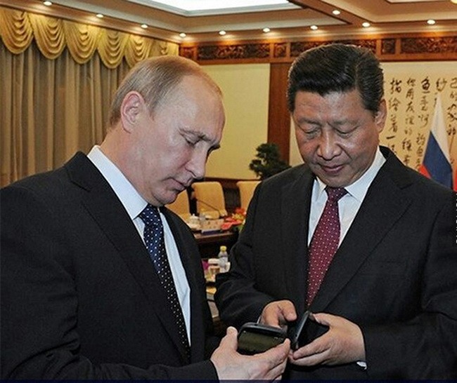 Tổng thống Putin chưa bao giờ sử dụng smartphone 