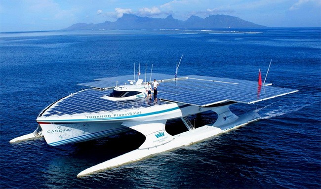 Thuyền chạy bằng năng lượng Mặt Trời lớn nhất thế giới