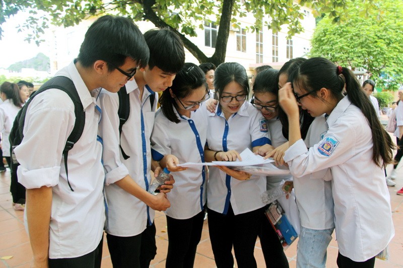 Nhận định đề kiểm tra khảo sát lớp 12 THPT môn Ngữ Văn Hà Nội 