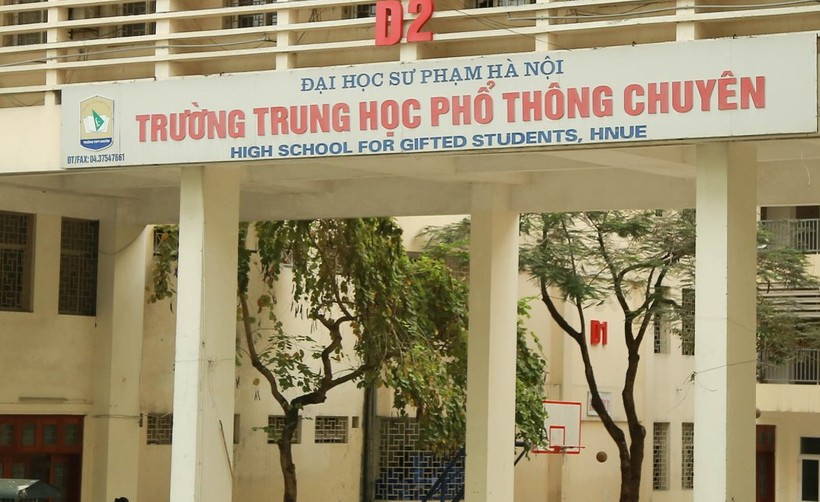 Hơn 5000 thí sinh dự thi “1 chọi 9,6” vào trường THPT chuyên Đại học Sư phạm Hà Nội