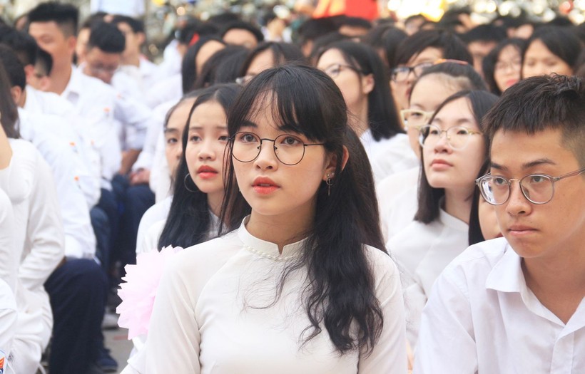 Học sinh Hà Nội cần làm gì khi biết điểm thi vào lớp 10?
