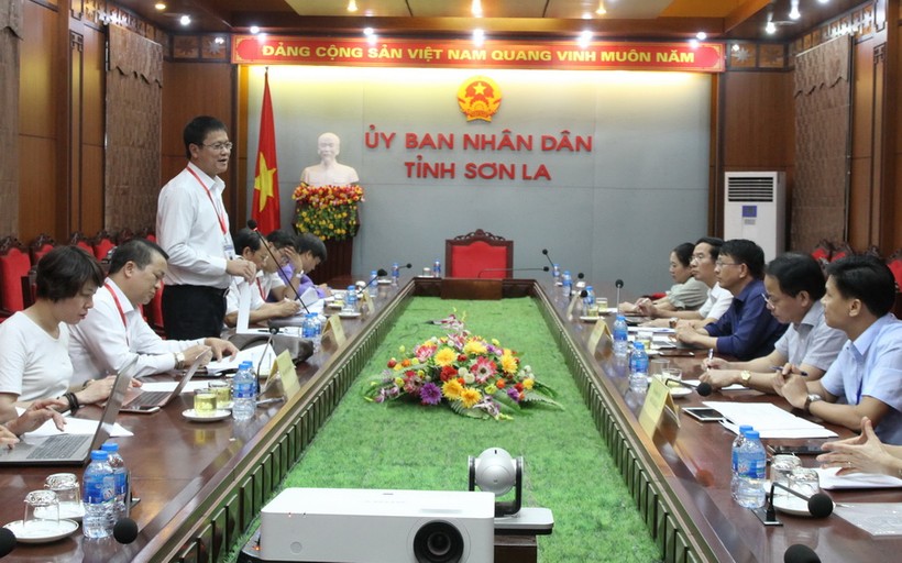 Thứ trưởng Lê Hải An kiểm tra công tác chấm thi tại Sơn La