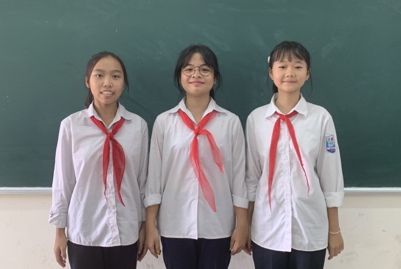 3 học sinh Hà Linh, Bảo Ngọc và Ngọc Ánh.