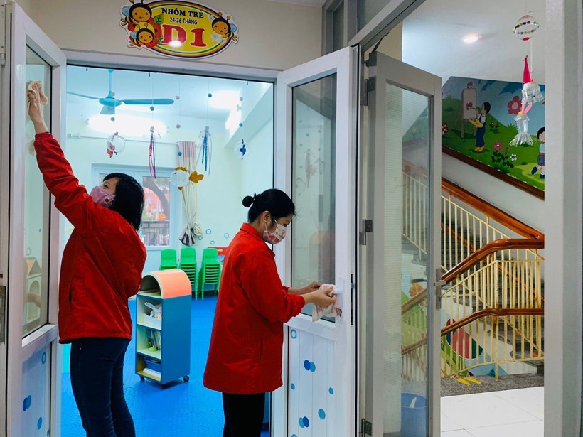 Hà Nội: Tiếp tục vệ sinh trường học và nắm bắt tình hình sức khỏe học sinh