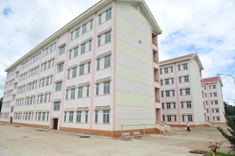 Khu ký túc xá của Trường Cao đẳng Sư phạm Đắk Lắk được trưng dụng làm bệnh viện dã chiến điều trị Covid-19.