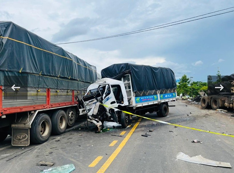 Tai nạn liên hoàn trên đường Hồ Chí Minh đoạn qua huyện Cư Jút, tỉnh Đắk Nông.