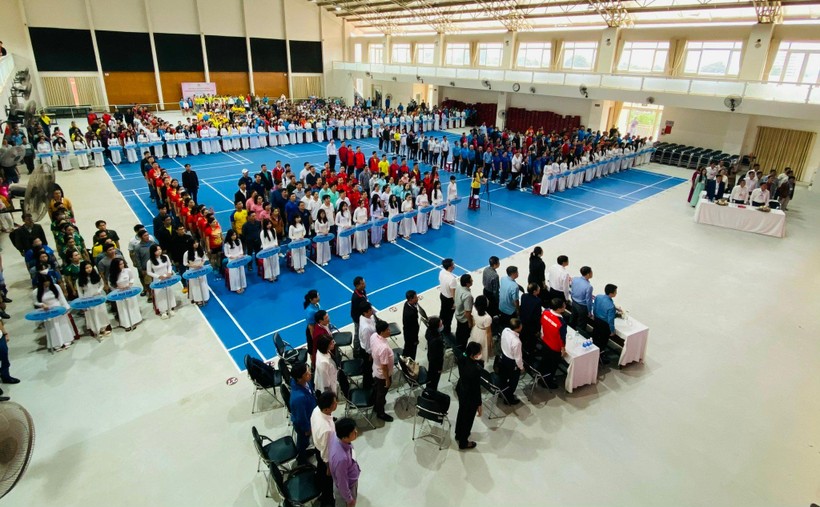 Hơn 1.400 cán bộ, giáo viên tham gia Hội thao truyền thống ngành GD Đắk Lắk.