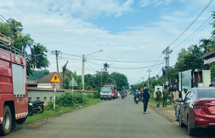 Khu vực trước cổng UBND xã Ea Tiêu (ảnh: PV).