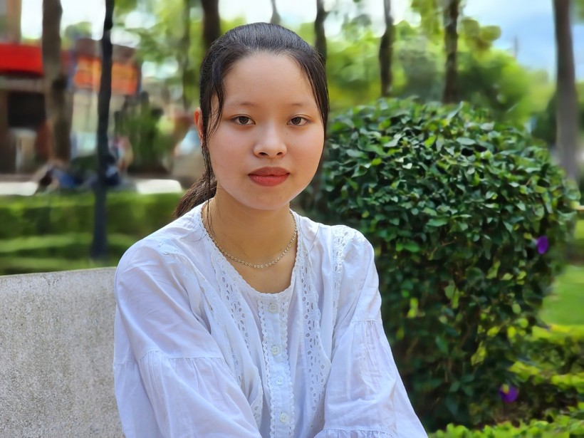 Hà Mỹ Lệ, nữ sinh vừa đạt điểm Ngữ văn cao nhất Kỳ thi tốt nghiệp THPT năm 2023 tỉnh Đắk Lắk (ảnh: Thành Tâm).