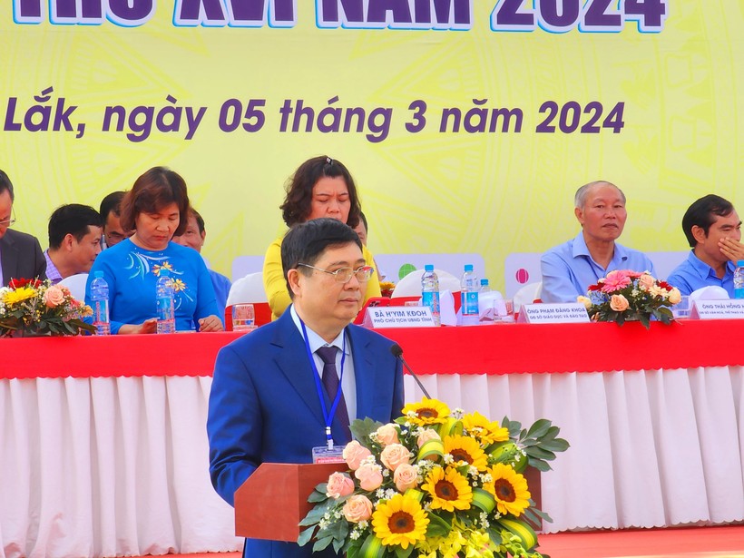Ông Phạm Đăng Khoa, Giám đốc Sở GD&ĐT khai mạc HKPĐ lần thứ XVI năm 2024. (Ảnh: TT)