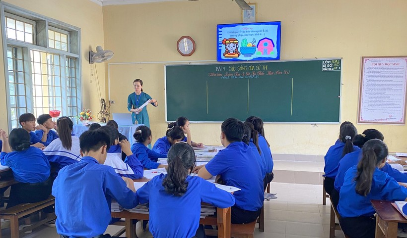 Chất lượng dạy và học tại Trường PTDTNT Quảng Trị dần nâng lên.