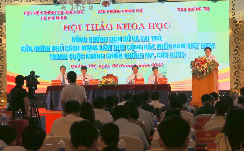 Lần đầu tiên tổ chức Hội thảo về vai trò của Chính phủ CMLTCHMN Việt Nam trong cuộc kháng chiến chống Mỹ.