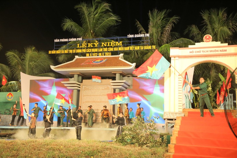 Chương trình nghệ thuật sân khấu kỷ niệm 50 năm ngày ra mắt Trụ sở Chính phủ cách mạng lâm thời Cộng hòa miền Nam Việt Nam.