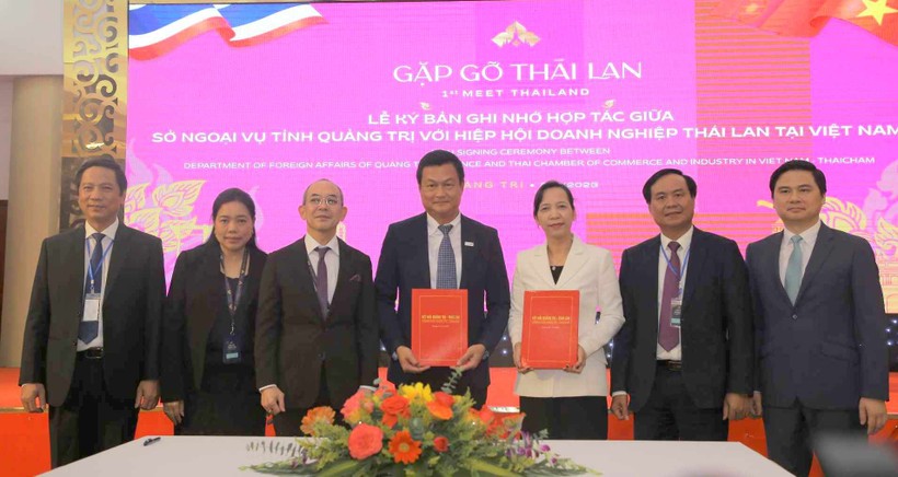 Ký kết hợp tác giữa Sở Ngoại vụ Quảng Trị và Hiệp hội doanh nghiệp Thái Lan tại Việt Nam.