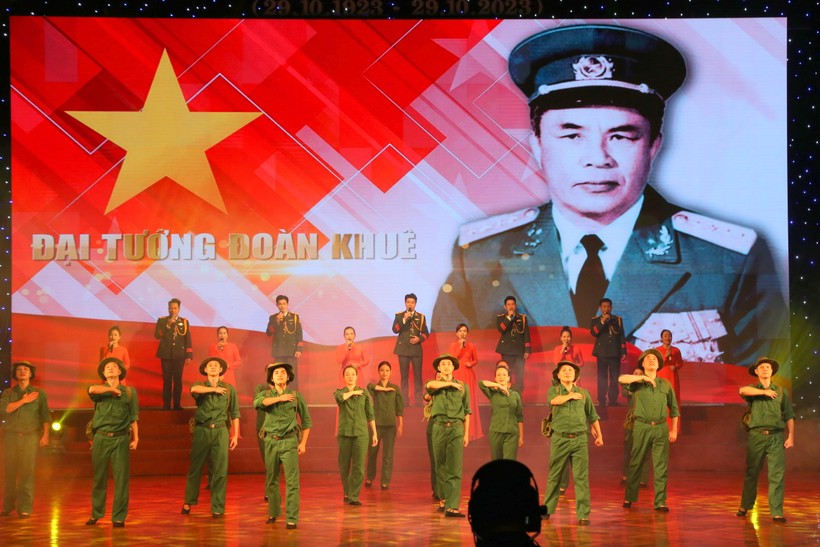 Quảng Trị Kỷ niệm 100 năm ngày sinh Đại tướng Đoàn Khuê.