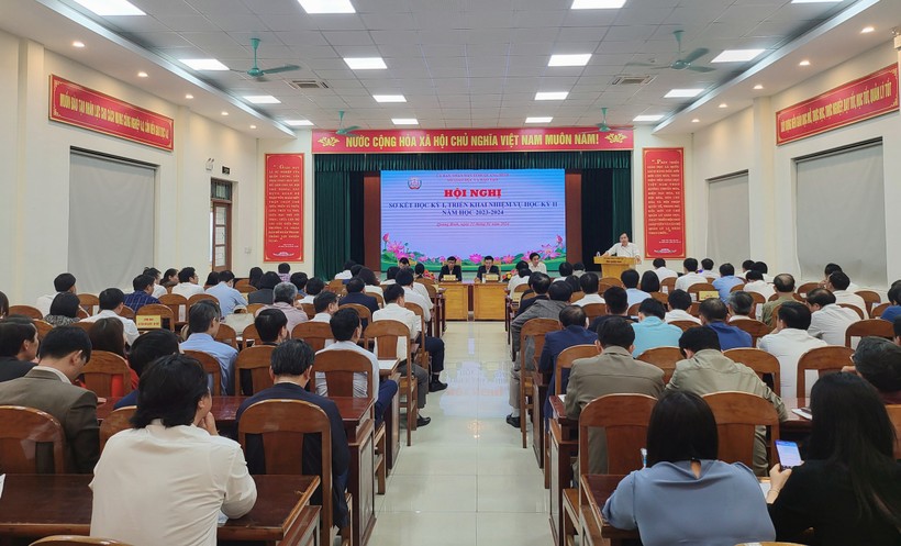 Sở GD&ĐT Quảng Bình tổ chức Hội nghị sơ kết học kỳ I, năm học 2023-2024.