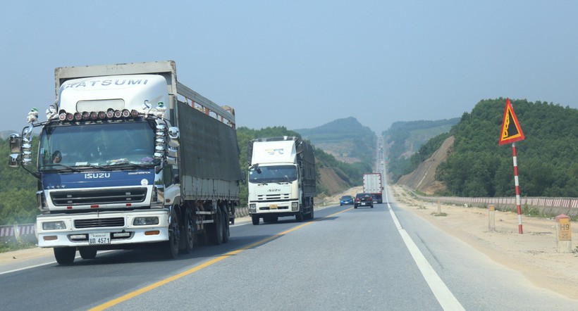 Một số phương tiện sẽ không được phép đi vào cao tốc Cam Lộ - La Sơn.
