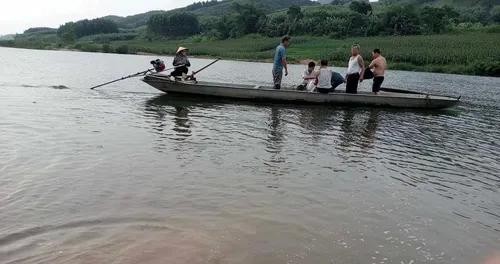 Khu vực xảy ra vụ đuối nước thuộc sông Gianh đoạn qua xã Đồng Hóa.