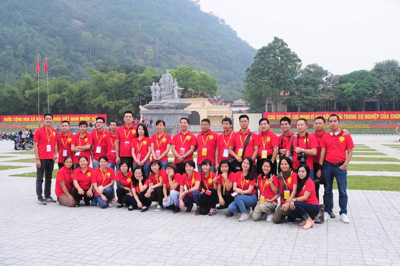 Nhóm thiện nguyện Hương Thiện Tâm đã luôn đồng hành cùng các Nghệ sỹ trong nhiều chương trình thiện nguyện, đặc biệt là các chương trình hướng về đồng bào Hà Giang