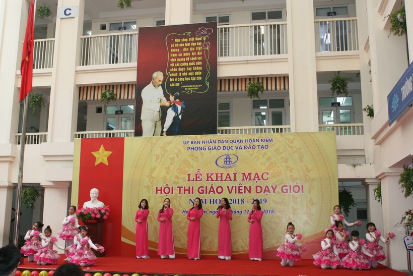 Khai mạc Hội thi Giáo viên dạy giỏi quận Hoàn Kiếm (Hà Nội)