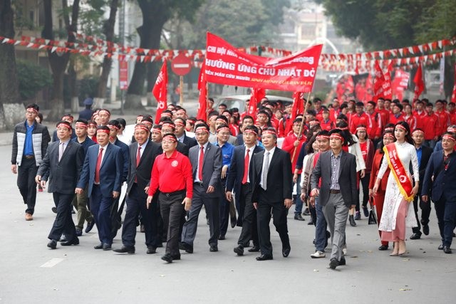 Phó Thủ tướng Thường trực Trương Hòa Bình đồng hành cùng ngày hội Chủ nhật Đỏ 2018