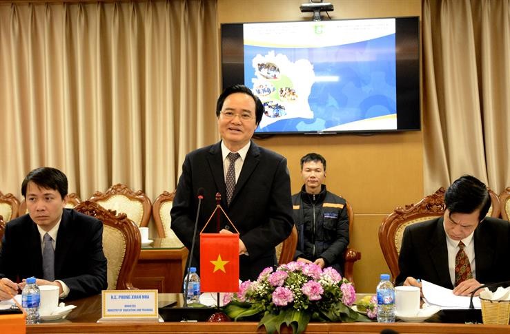 Bộ trưởng Phùng Xuân Nhạ tiếp đoàn Bờ Biển Ngà khảo sát, học tập kinh nghiệm phát triển giáo dục tại Việt Nam