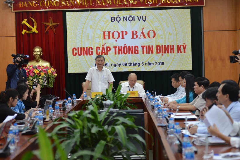 Thứ trưởng Bộ Nội vụ Nguyễn Trọng Thừa trong buổi họp báo