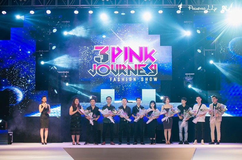 NTK Phương Hồ gửi lời cảm ơn tới các khách mời tham dự Pink Journey.