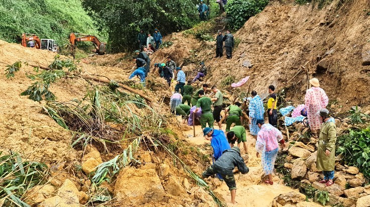 Sạt lở đất ở Quảng Nam.