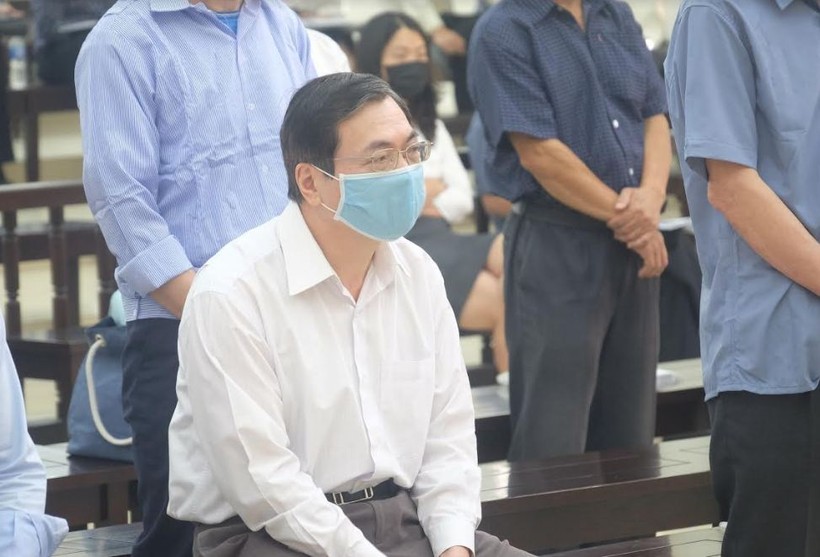 Cựu Bộ trưởng Vũ Huy Hoàng bị đề nghị mức án 10-11 năm tù