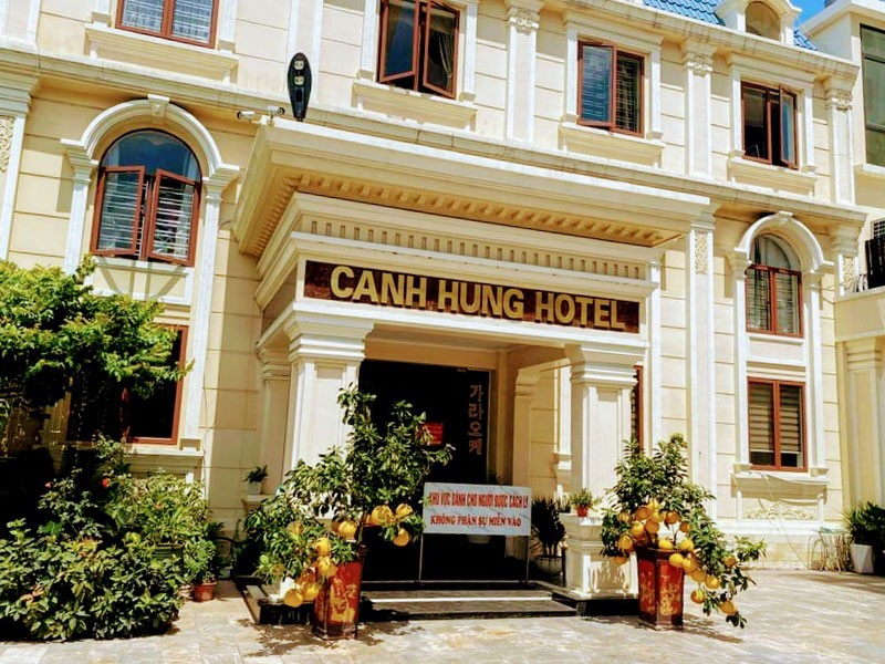 Khách sạn nơi chuyên gia người Ấn Độ lưu trú.