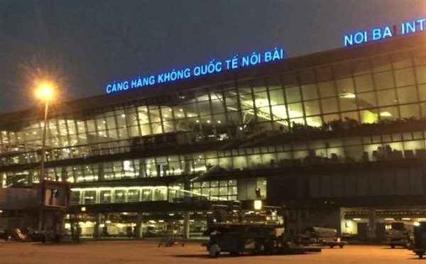 Sân bay quốc tế Nội Bài và Tân Sơn Nhất sẽ tạm dừng nhập cảnh toàn bộ hành khách từ ngày 1/6.