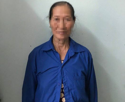 Bà Dương Thị Lương trong lúc dọn dẹp thực bì đã gây ra vụ hoả hoạn làm thiêu rụi gần 9ha rừng. Ảnh: Công an Bắc Giang.