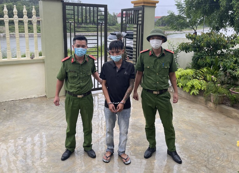 Đối tượng Nguyễn Văn Cường bị cơ quan chức năng bắt giữ sau khi gây án. Ảnh: Công an Thanh Hoá.