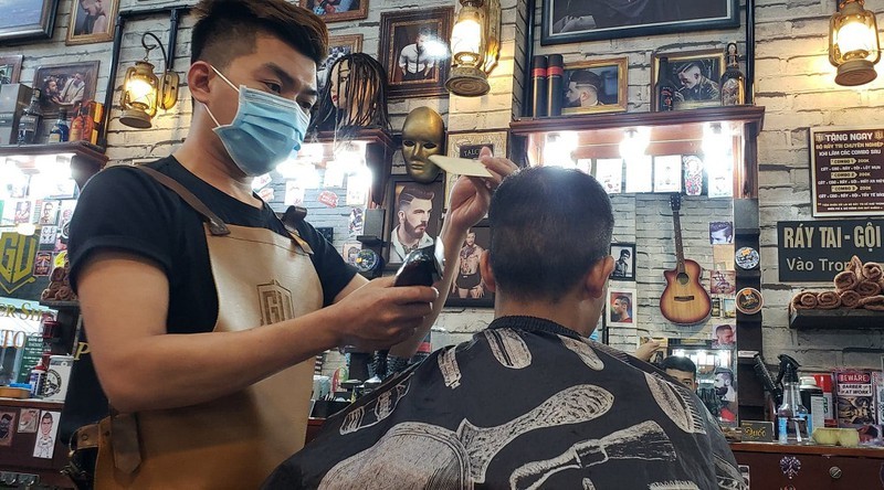 Lào Cai cho phép mở cửa trở lại dịch vụ cắt tóc, gội đầu từ 0h ngày 10/9. Ảnh minh hoạ.