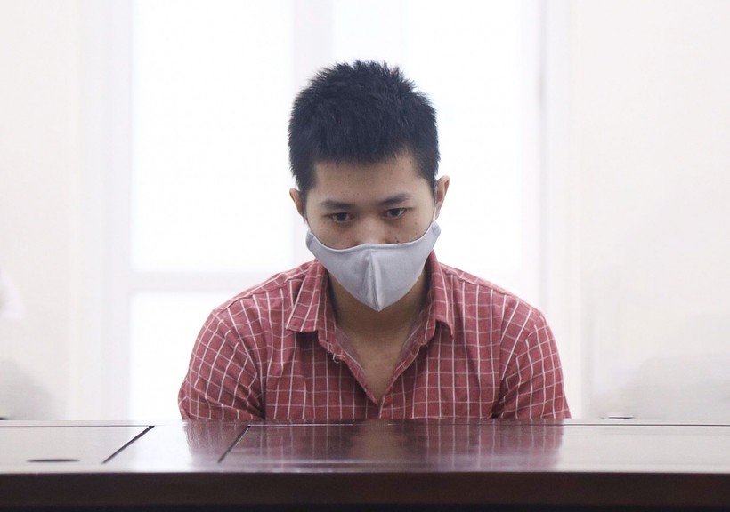 Bị cáo Phạm Thanh Tùng tại phiên toà xét xử.