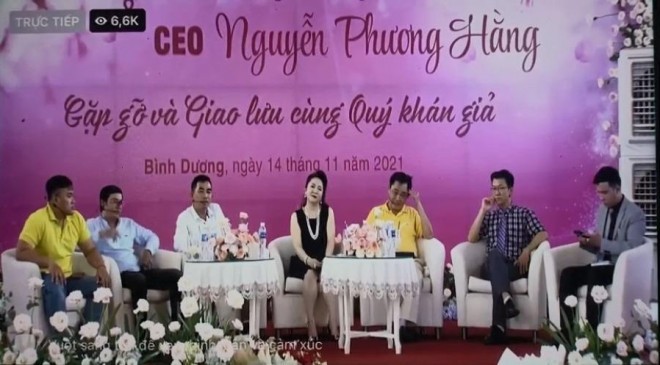 Buổi livestream ngày 14/11 do vợ chồng bà Nguyễn Phương Hằng và ông Huỳnh Uy Dũng tổ chức tại khu du lịch Đại Nam.