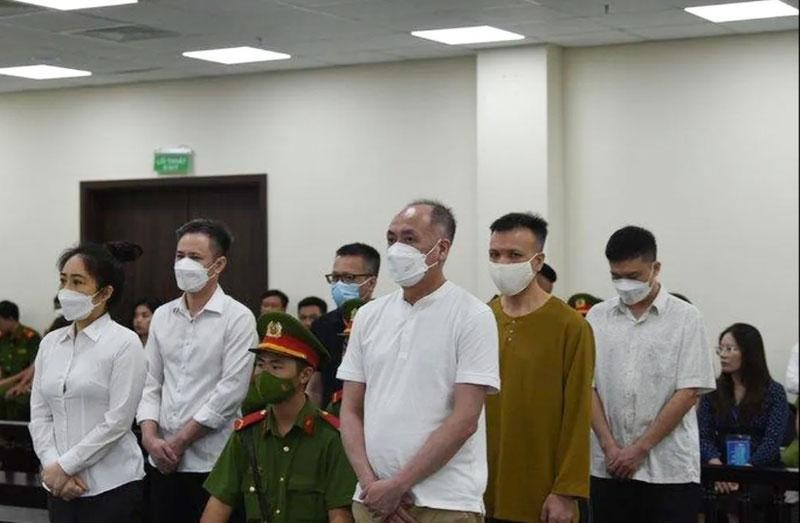 Các bị cáo tại phiên tòa xét xử ngày 17/9/2022