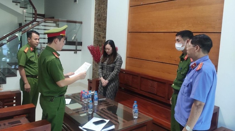 Cơ quan công an thi hành các biện pháp tố tụng đối với Trịnh Thu Trang.