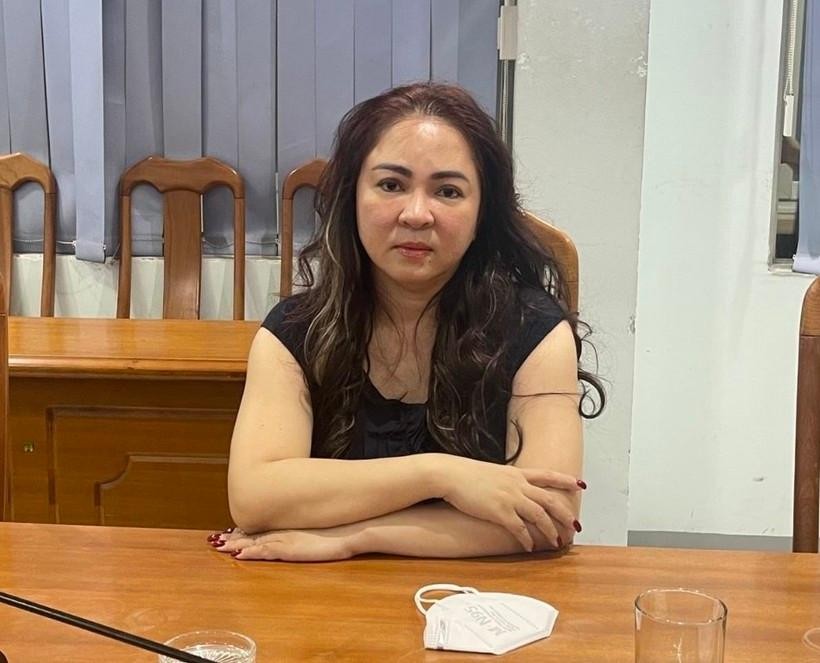 Bà Nguyễn Phương Hằng tiếp tục bị tạm giam.