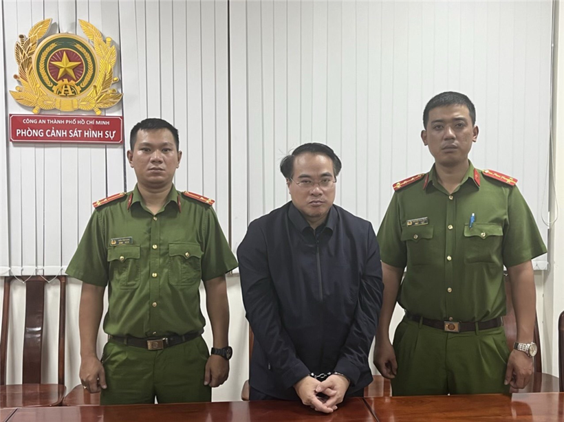 Cơ quan công an thi hành các biện pháp tố tụng đối với ông Đặng Việt Hà.