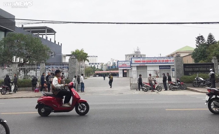 Cơ quan công an khám xét khẩn cấp 2 trung tâm đăng kiểm xe cơ giới tại tỉnh Thái Bình.