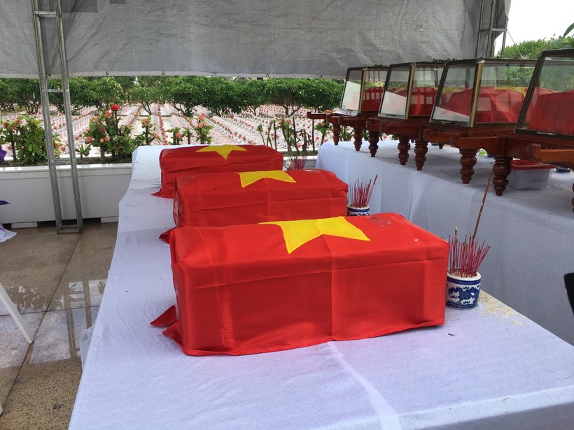 Quảng Bình: Tổ chức lễ truy điệu và an táng 16 liệt sỹ hy sinh tại Lào