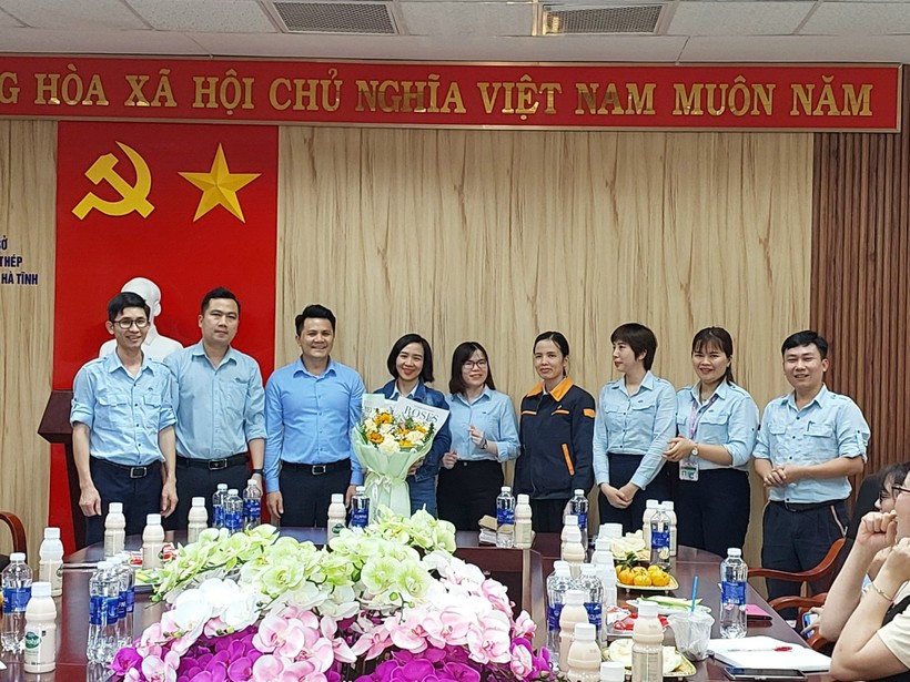 Formosa Hà Tĩnh tặng quà nữ công đoàn viên nhân ngày Quốc tế Phụ nữ