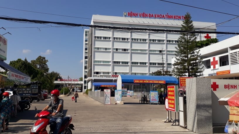 Hai bệnh nhân đang được theo dõi, điều trị tại Bệnh viện đa khoa tỉnh Kon Tum.