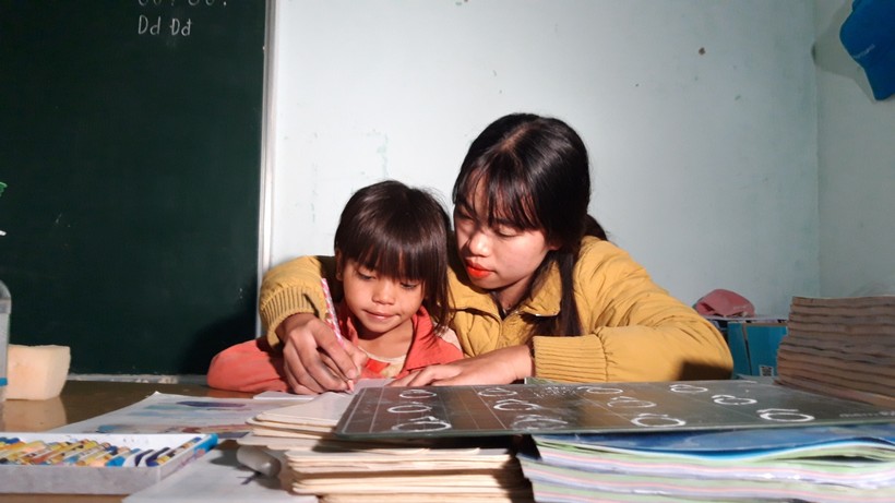 Cô Nguyễn Dương Quí luôn yêu thương học trò như con của mình.